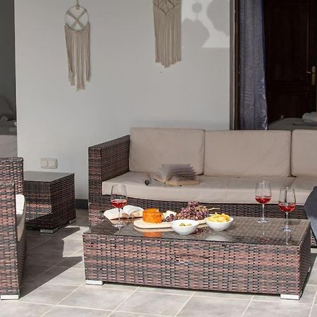 Casa Marlay Spacious, Heated Pool, Bbq & Fast Wi-Fi Only 15 Minutes Walk To Town Playa Blanca  Eksteriør bilde
