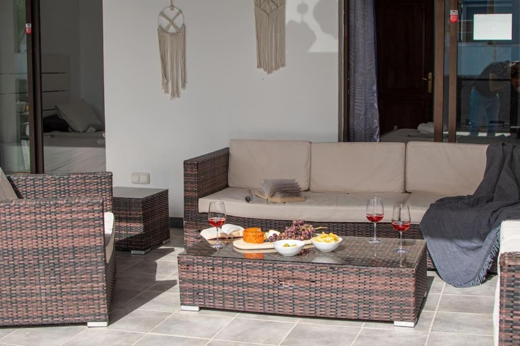 Casa Marlay Spacious, Heated Pool, Bbq & Fast Wi-Fi Only 15 Minutes Walk To Town Playa Blanca  Eksteriør bilde