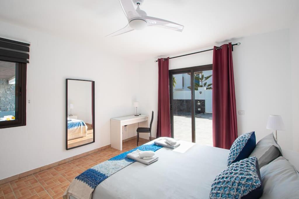 Casa Marlay Spacious, Heated Pool, Bbq & Fast Wi-Fi Only 15 Minutes Walk To Town Playa Blanca  Eksteriør bilde
