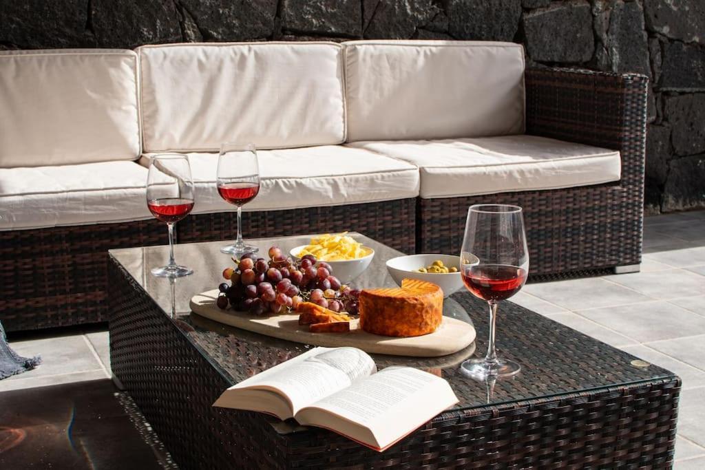 Casa Marlay Spacious, Heated Pool, Bbq & Fast Wi-Fi Only 15 Minutes Walk To Town Playa Blanca  Eksteriør bilde
