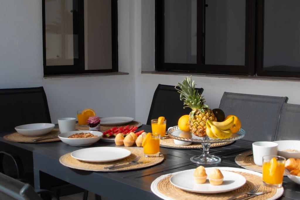 Casa Marlay Spacious, Heated Pool, Bbq & Fast Wi-Fi Only 15 Minutes Walk To Town Playa Blanca  Eksteriør bilde