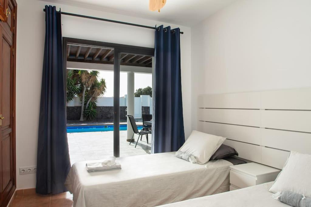 Casa Marlay Spacious, Heated Pool, Bbq & Fast Wi-Fi Only 15 Minutes Walk To Town Playa Blanca  Eksteriør bilde