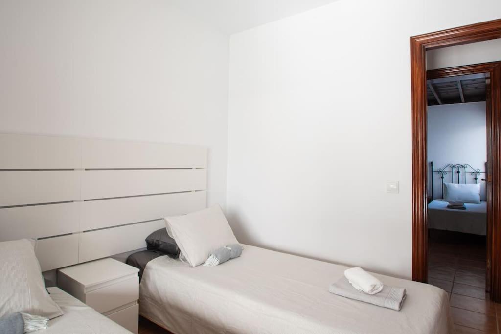 Casa Marlay Spacious, Heated Pool, Bbq & Fast Wi-Fi Only 15 Minutes Walk To Town Playa Blanca  Eksteriør bilde