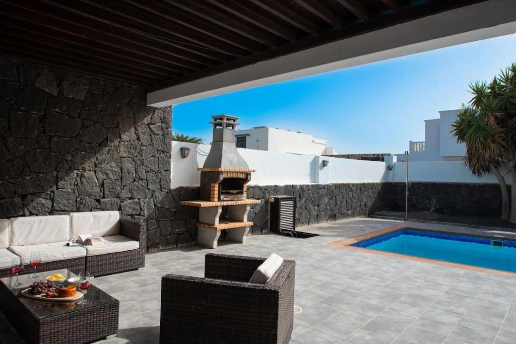 Casa Marlay Spacious, Heated Pool, Bbq & Fast Wi-Fi Only 15 Minutes Walk To Town Playa Blanca  Eksteriør bilde