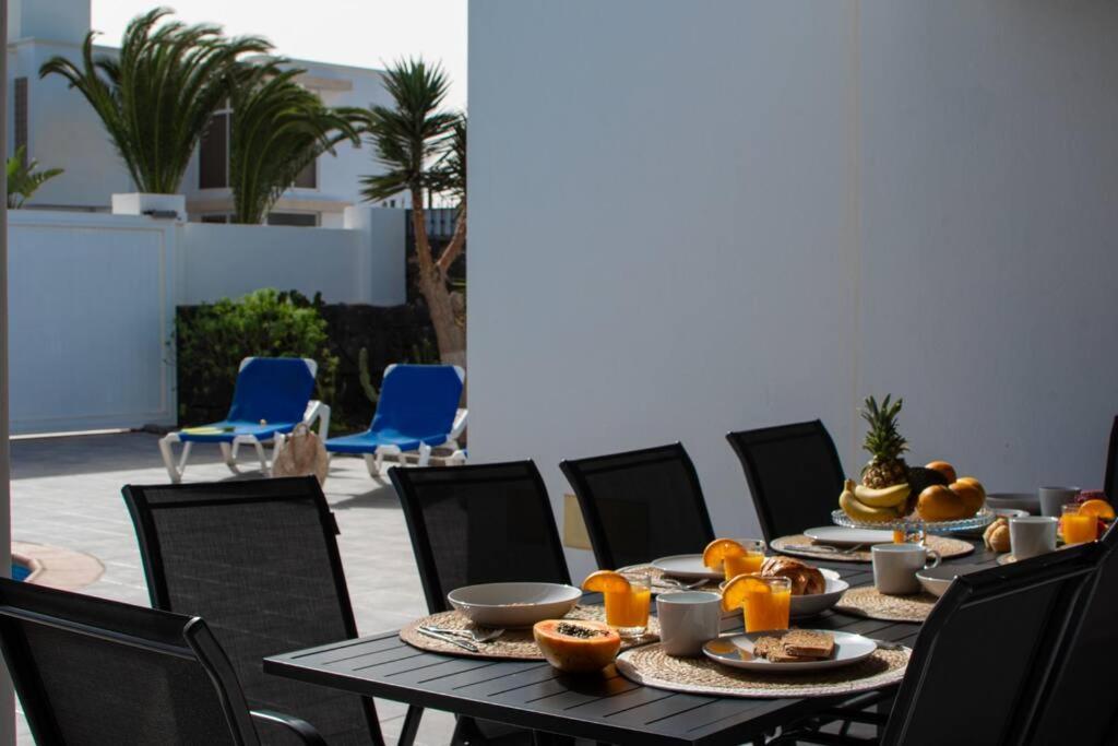 Casa Marlay Spacious, Heated Pool, Bbq & Fast Wi-Fi Only 15 Minutes Walk To Town Playa Blanca  Eksteriør bilde