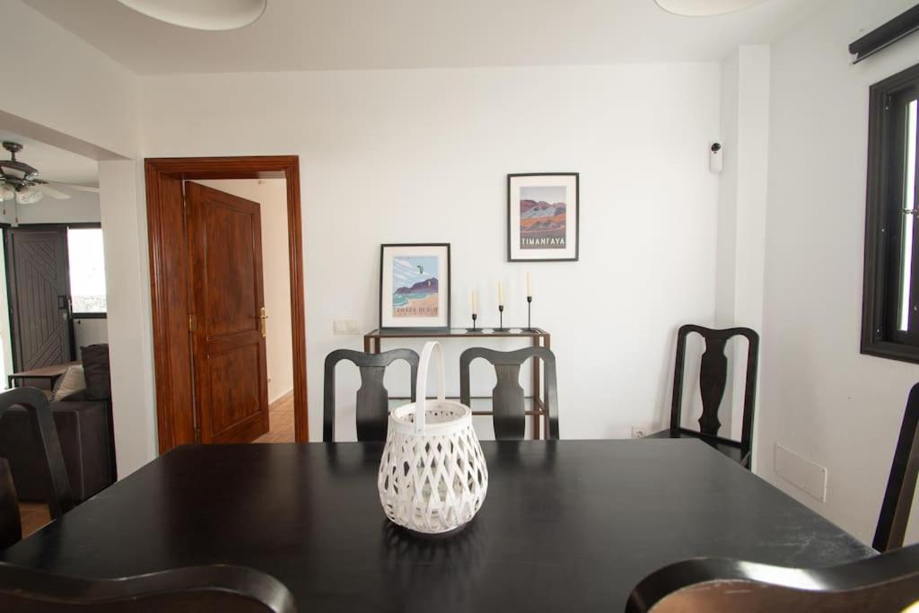 Casa Marlay Spacious, Heated Pool, Bbq & Fast Wi-Fi Only 15 Minutes Walk To Town Playa Blanca  Eksteriør bilde