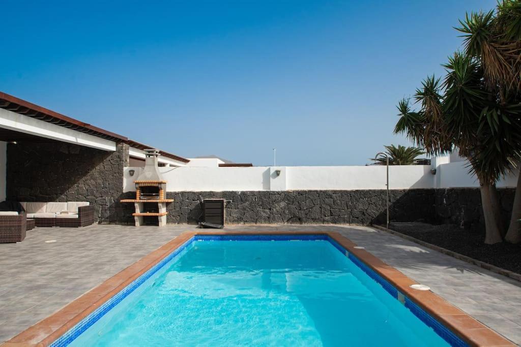 Casa Marlay Spacious, Heated Pool, Bbq & Fast Wi-Fi Only 15 Minutes Walk To Town Playa Blanca  Eksteriør bilde